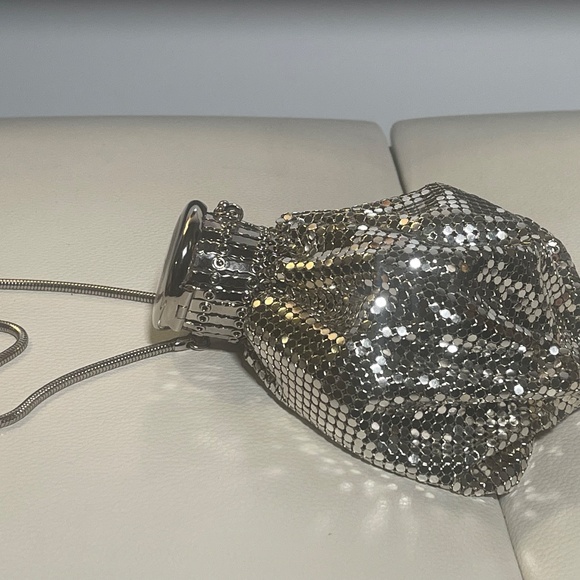 Whiting & Davis Vintage Silver Mesh Evening Bag–Drawstring Accordion Pouch - Picture 7 of 8